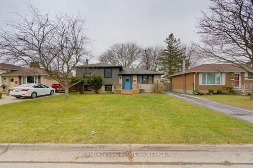 13 Dunwich Dr, Saint Thomas, ON, N5R4T7 | Card Image