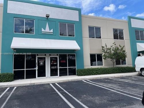 10-14028 Nw 82nd Ave, MIAMI LAKES, FL, 33016-1547 | Card Image