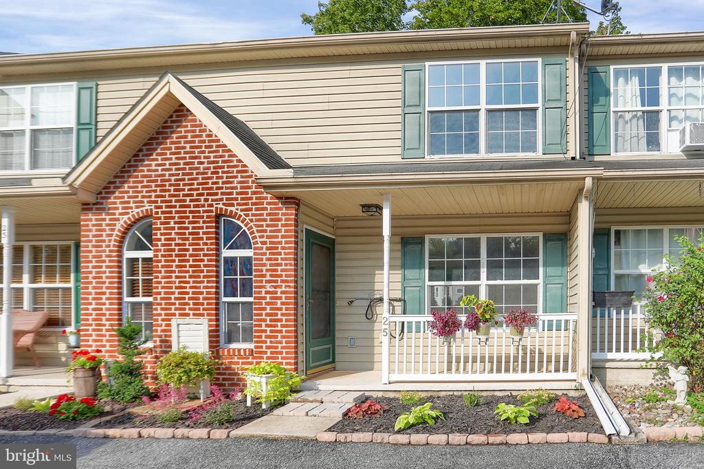 Petersburg Ln, Duncannon, PA 17020