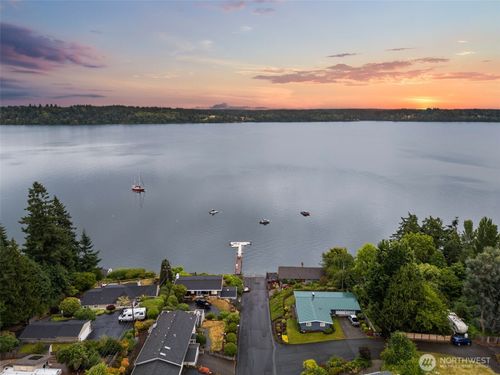 2151 Beverly Beach Dr Nw, Olympia, WA, 98502-3429 | Card Image