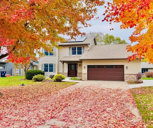 1908 Sibley View Ln, Northfield, MN, 55057-3216 | Card Image