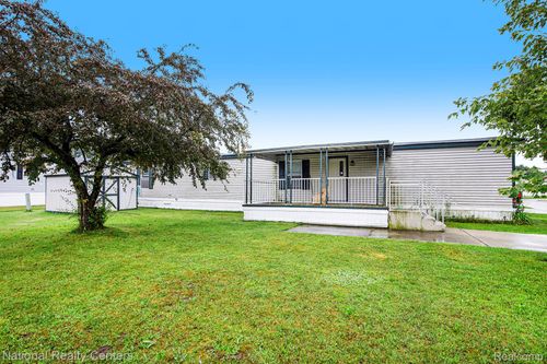 9658 Seaway Dr, Clay, MI, 48001-4384 | Card Image