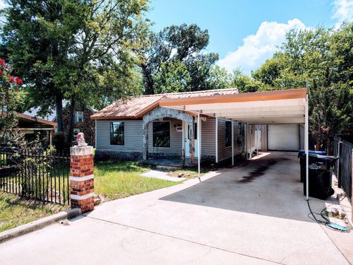 211 Watkins St, Longview, TX, 75604-4846 | Card Image