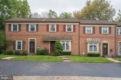 423 Saw Mill Ct, NORRISTOWN, PA, 19401-2050 | Card Image