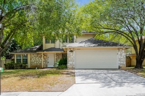 10218 Grand Mdw, San Antonio, TX, 78239-1604 | Card Image