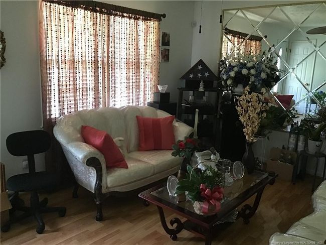 Living Room | Image 4