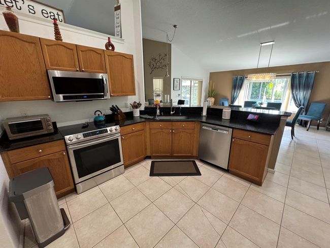 15664 89 Th Pl N, House other with 3 bedrooms, 2 bathrooms and null parking in Loxahatchee FL | Image 19