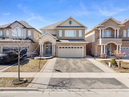 16 Weathering Hts, Stoney Creek, ON, L8J0E7 | Card Image
