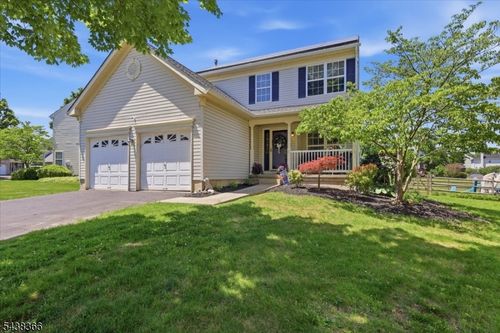 1507 Megan Cir, Stewartsville, NJ, 08886-2620 | Card Image