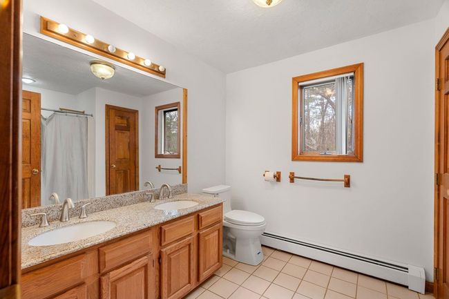 207 Hayden Rd, House other with 4 bedrooms, 4 bathrooms and null parking in Hollis NH | Image 28