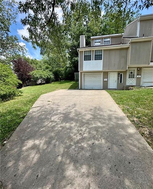 2813 Eaton St, Kansas City, KS, 66103-2161 | Card Image