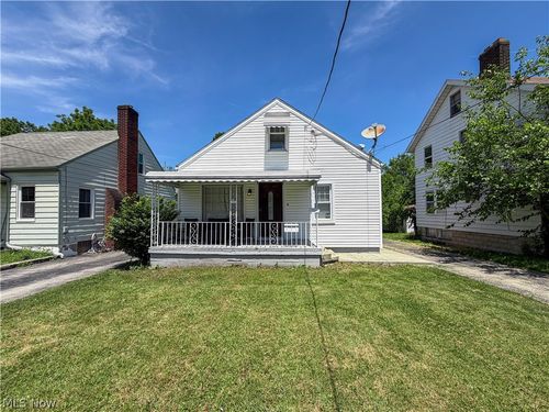 548 Cambridge Ave, Youngstown, OH, 44502-2519 | Card Image