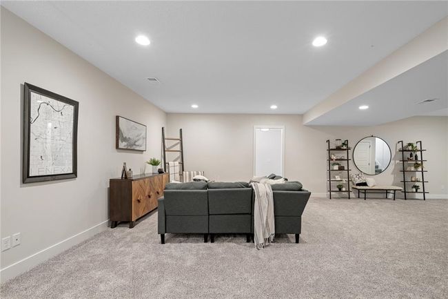 9069 Shady Bend Rd, House other with 5 bedrooms, 3 bathrooms and null parking in Lenexa KS | Image 34