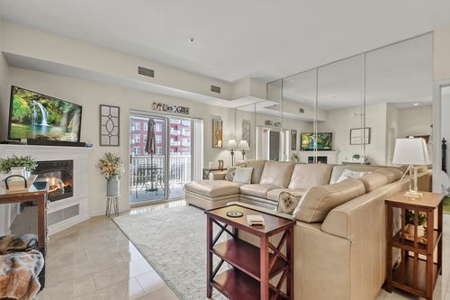 apt-309-38 Village Rd, Middleton, MA, 01949-1226 | Card Image