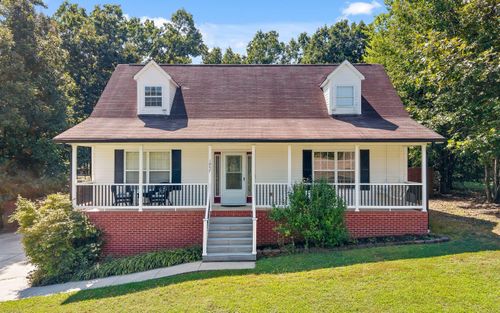 1957 Hardwood Ln, Soddy Daisy, TN, 37379-3467 | Card Image