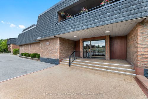 104-580 Mary St E, Whitby, ON, L1N2R3 | Card Image