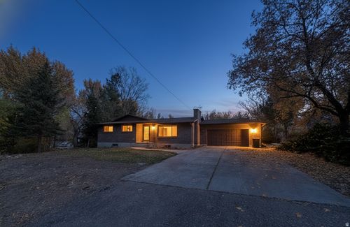 275 S 100 E, Salem, UT, 84653-8221 | Card Image