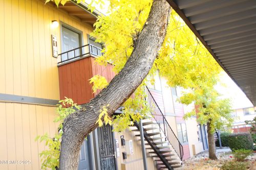 3198 Bristle Branch Dr, Sparks, NV, 89434-1580 | Card Image