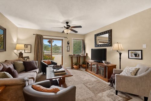 21-601 W San Mateo Road, Santa Fe, NM, 87505 | Card Image
