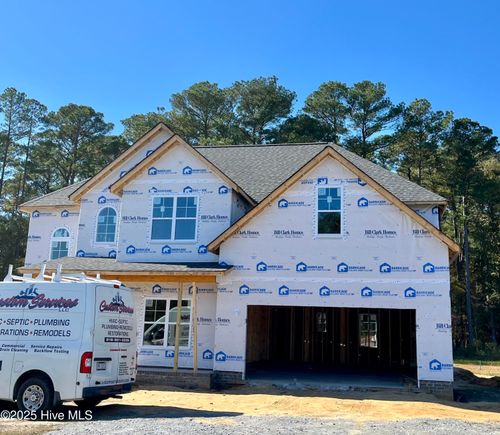 206 Shortleaf Dr, Grimesland, NC, 27837-7300 | Card Image