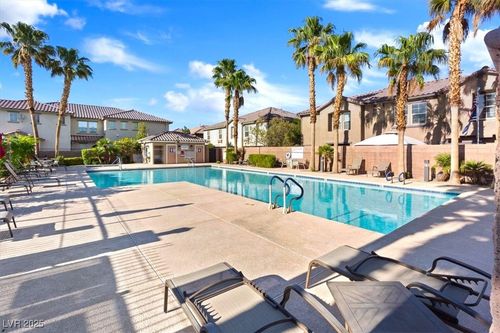 195-6250 W Arby Ave, Las Vegas, NV, 89118-4633 | Card Image