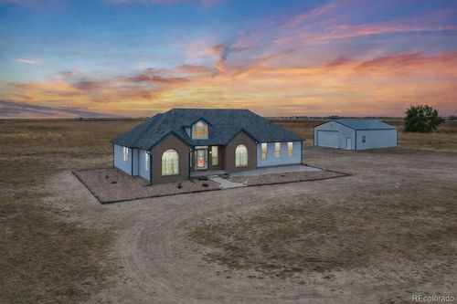 3374 County Road P, Wiggins, CO, 80654-8609 | Card Image