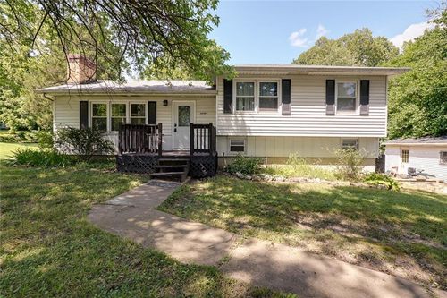 16104 E Cogan Ln, Independence, MO, 64050-2050 | Card Image