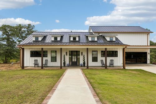 143 W Tanglebriar Ct, Bastrop, TX, 78602-7413 | Card Image