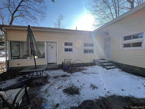 298 Old Albany Post Rd, Garrison, NY, 10524-3712 | Card Image