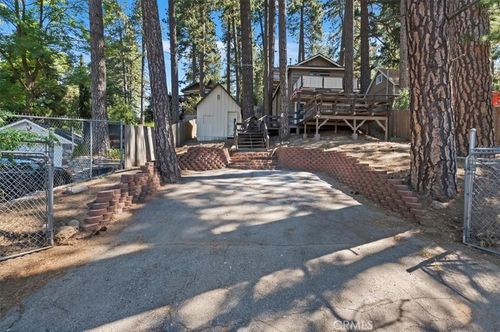 22988 Pine Ln, Crestline, CA, 92325-9231 | Card Image