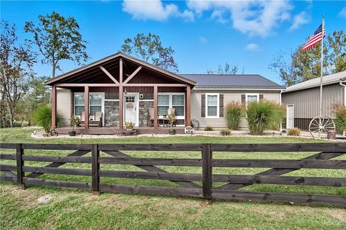 8303 Chandlersville Rd, Chandlersville, OH, 43727-9657 | Card Image