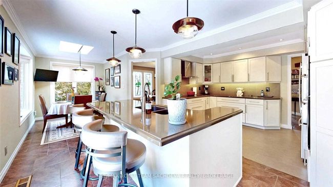 955 Peggoty Cir, House other with 4 bedrooms, 4 bathrooms and 4 parking in Oshawa ON | Image 15