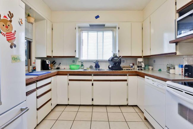 148 19 St N, House other with 3 bedrooms, 2 bathrooms and 3 parking in Lethbridge AB | Image 11