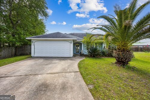 230 Hunt Club Rd, Saint Marys, GA, 31558-3928 | Card Image