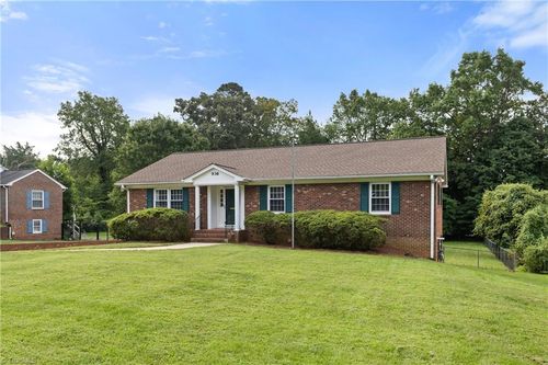 936 Marguerite Dr, Winston-Salem, NC, 27106-5830 | Card Image