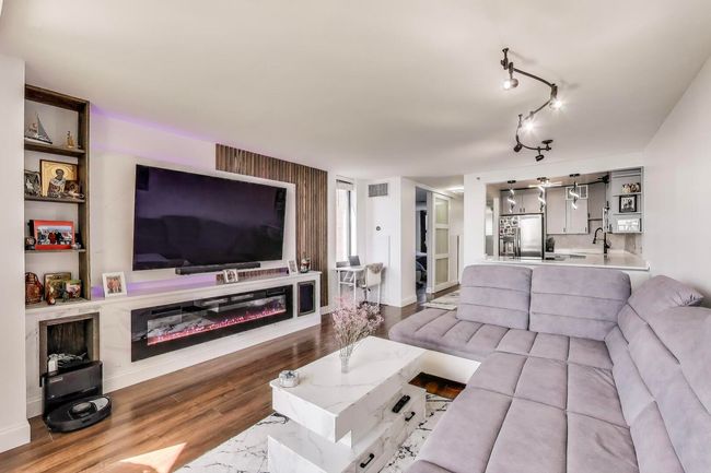 APT-3705 - 3660 N Lake Shore Dr, Condo with 1 bedrooms, 1 bathrooms and 1 parking in Chicago IL | Image 6