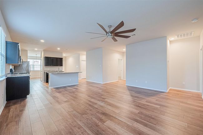 Living Room | Image 15