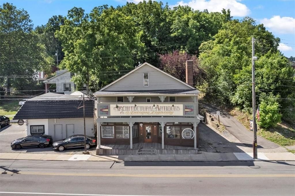 207 Adams Ave, Canonsburg, PA 15317