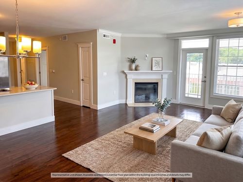 403-978 Worcester, Wellesley, MA, 02482 | Card Image