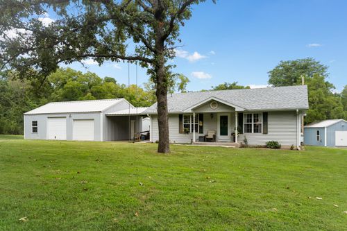 951 Goldfinch Rd, Marshfield, MO, 65706-1256 | Card Image