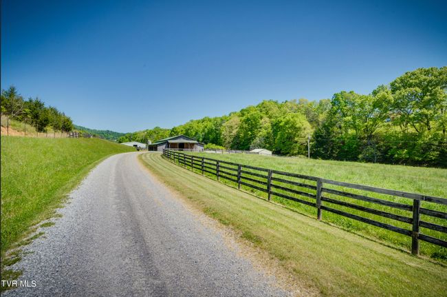 18325 Horton Hwy, House other with 5 bedrooms, 8 bathrooms and null parking in Fall Branch TN | Image 56