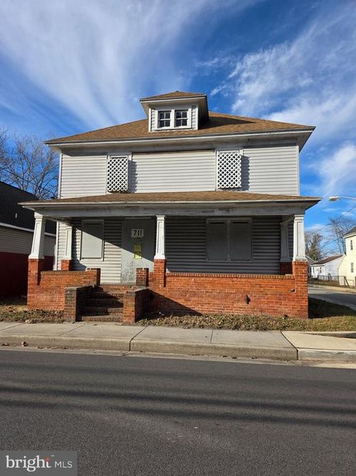 711 E Church St, SALISBURY, MD, 21804-4312 | Card Image