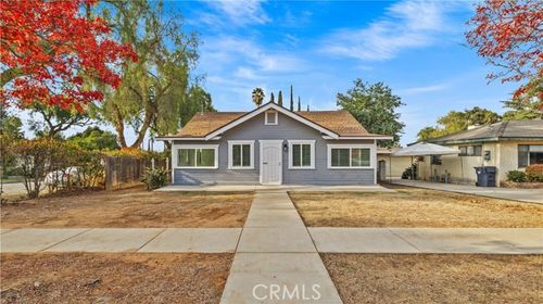  Chestnut Avenue, Redlands, CA, 92373 | Card Image