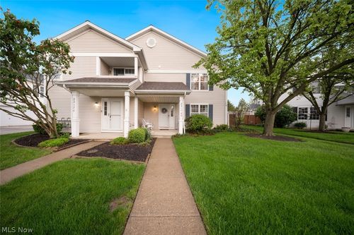 23174 Grist Mill Ct, Olmsted Falls, OH, 44138-3227 | Card Image
