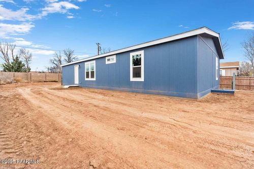 369 W Granada Dr, Paulden, AZ, 86334-6015 | Card Image