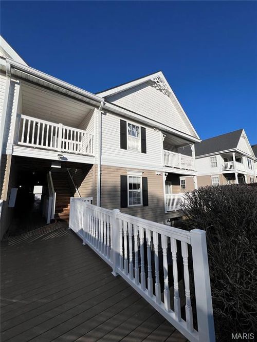 5303 Spring Creek Ln, O Fallon, MO, 63368-7501 | Card Image