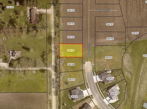 1130 Petersen Ct Nw, Stewartville, MN, 55976-1681 | Card Image