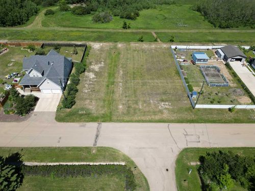 5102 50 Avenue, Botha, AB, T0C0N0 | Card Image