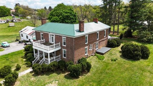 402 S Main St, Rural Retreat, VA, 24368-2800 | Card Image