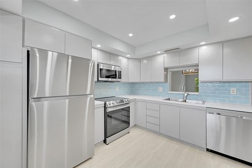 apt-b4-2004 Granada Dr, Coconut Creek, FL, 33066-1153 | Card Image